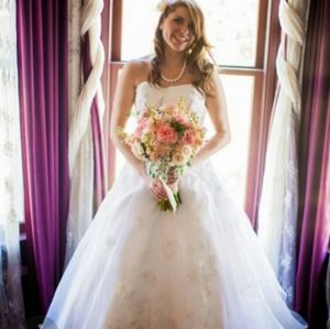 David's Bridal embroidered organza 💒 wedding gown